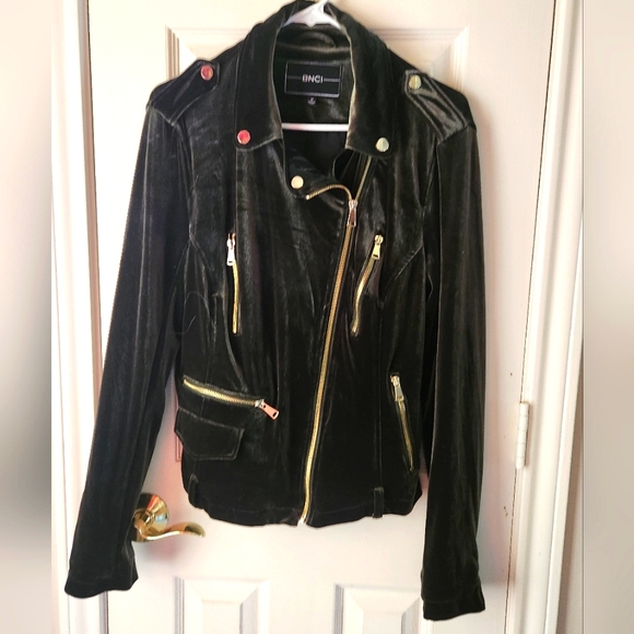 Velvety luxurious Jacket - Picture 1 of 7